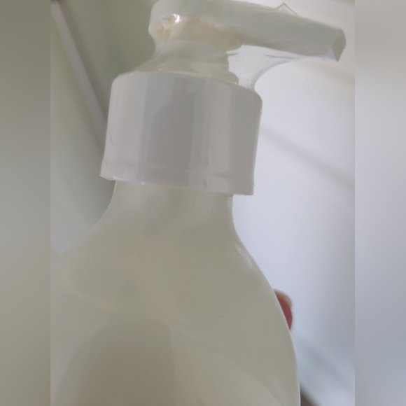 NWOT, Compagnie de Provence, Body Lotion, 10 fl oz, Verbena - Picture 3 of 4